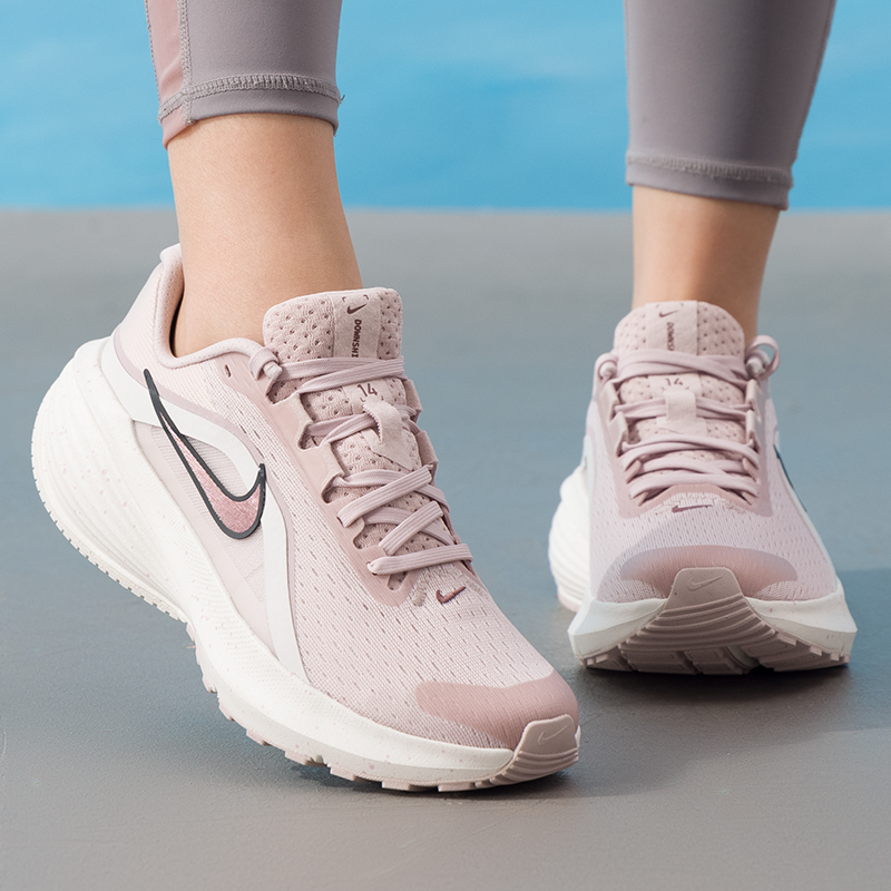 Sepatu Wanita Nike, Sepatu Lar - Lightweight Road Running Shoes ulasan dan harga