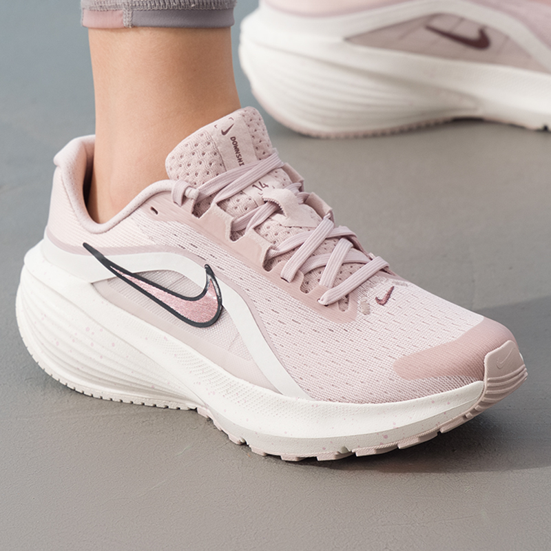 Sepatu Wanita Nike, Sepatu Lar - Lightweight Road Running Shoes ulasan dan harga